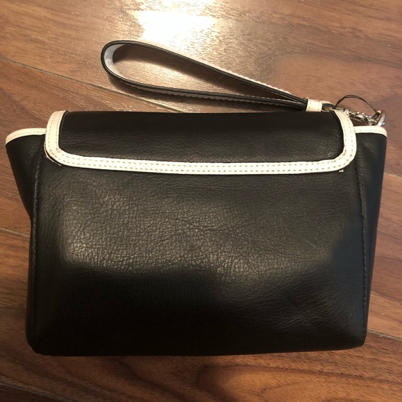 Coach Wristlet clutch - Picture 2 of 10